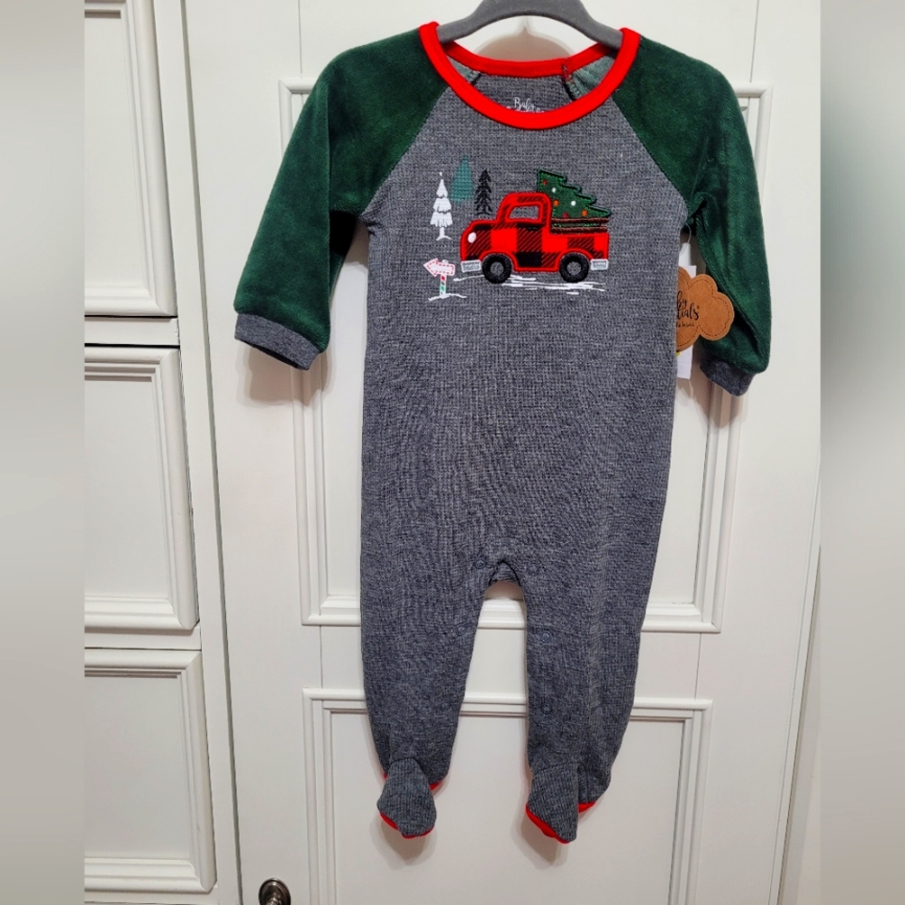 $ 💥3/$24‎ NWT Baby Essentials Christmas Footie Pajamas